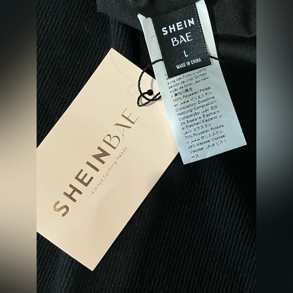 Shein Bae NWT…Woman size large open back halter dress US size 8-10 - Picture 10 of 13